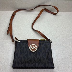 Michael Kors Crossbody Bag